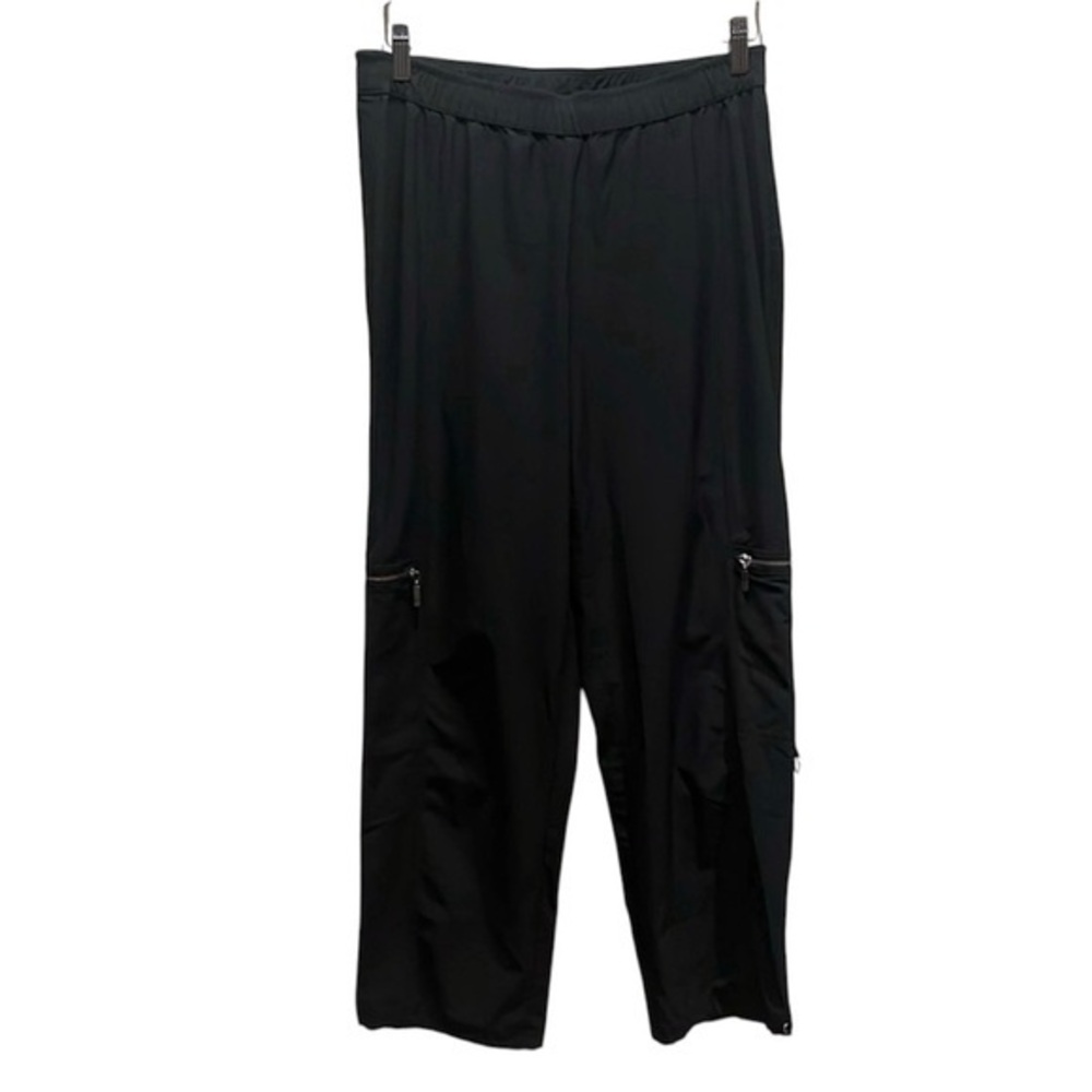 Chico’s Zenergy Women’s Cropped Black Cargo Pants Size 1 or Size 8